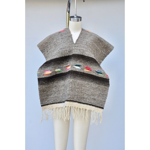 Fringed Poncho Blanket Coat Southwestern Navajo Oversized Poncho Ethnic Boho OS - Picture 6 of 6